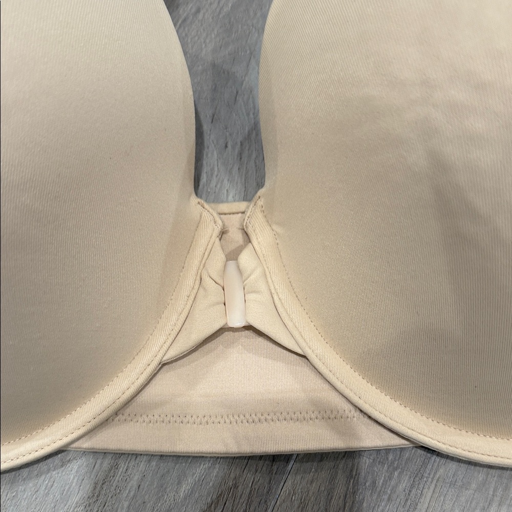 Vanity Fair Full Figure Underwire Front Closure Bra, Beauty Back Smoothing, 40DD - Picture 3 of 9